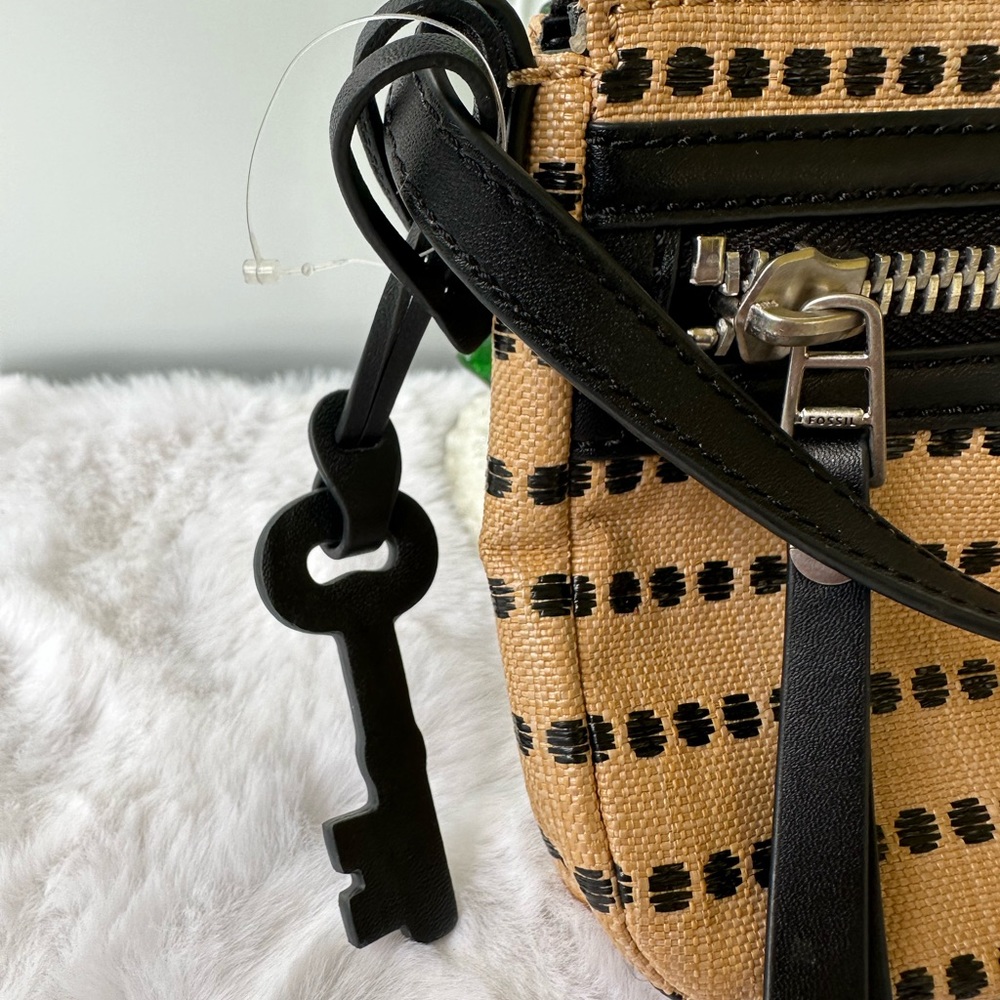 FOSSIL Dawson Fabric Crossbody light tan polka dot bohemian adjustable purse - Picture 4 of 7